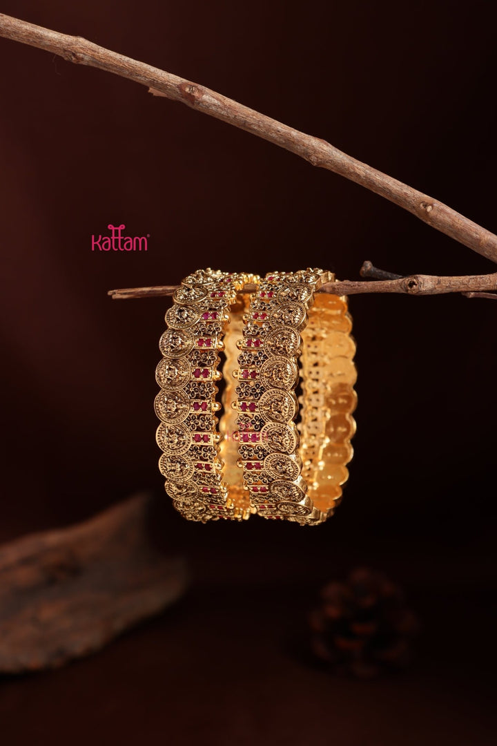 Goddess Coin Stone Bolld Bangle - B599 - V4