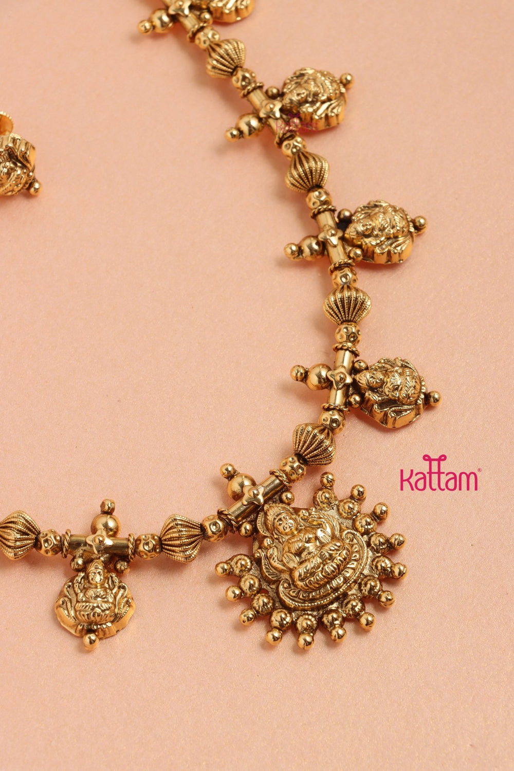 Goddess Pendant Choker - N3303