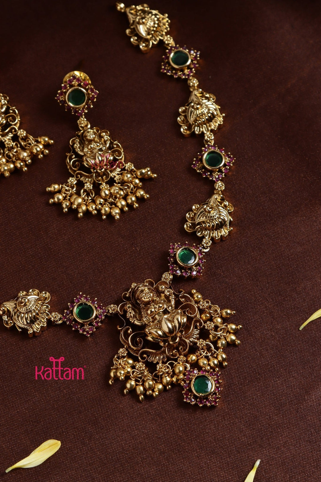Gold Trims Peacock Necklace - N3228
