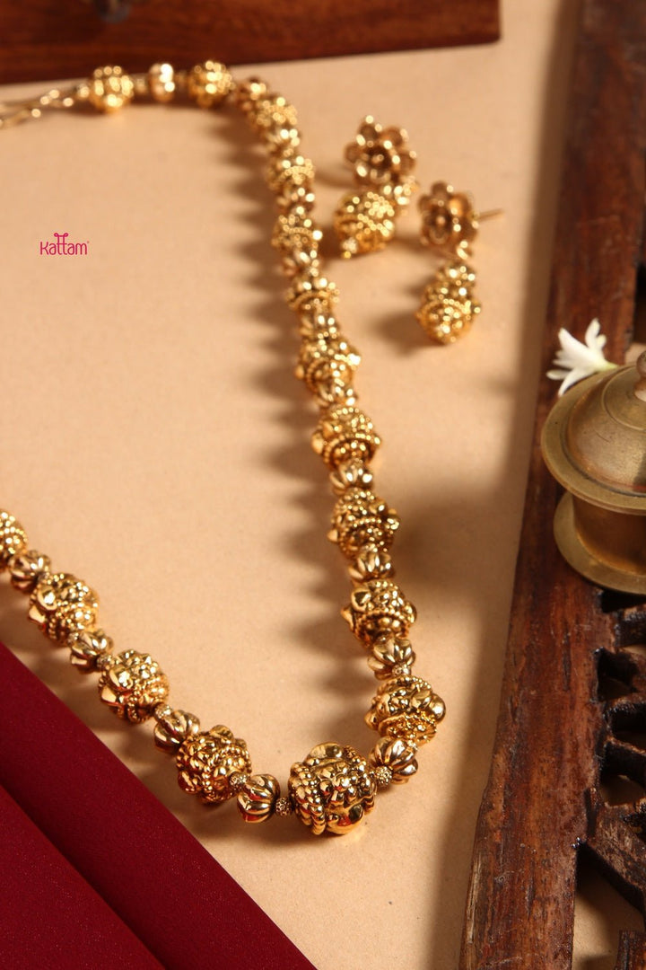 Golden Ball Chain - N1347
