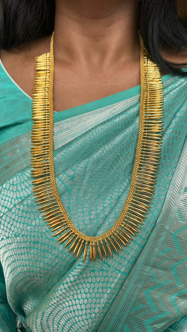 Golden Spikes Kerala Haram (No earring) - N1337