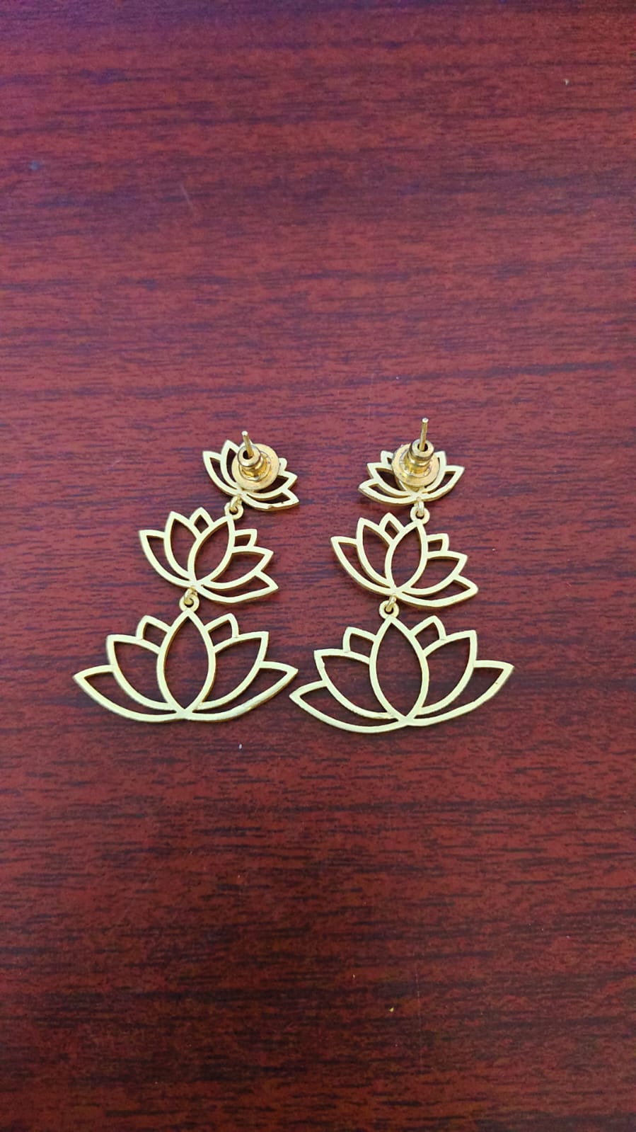 Golden Triple Lotus Earring - E116