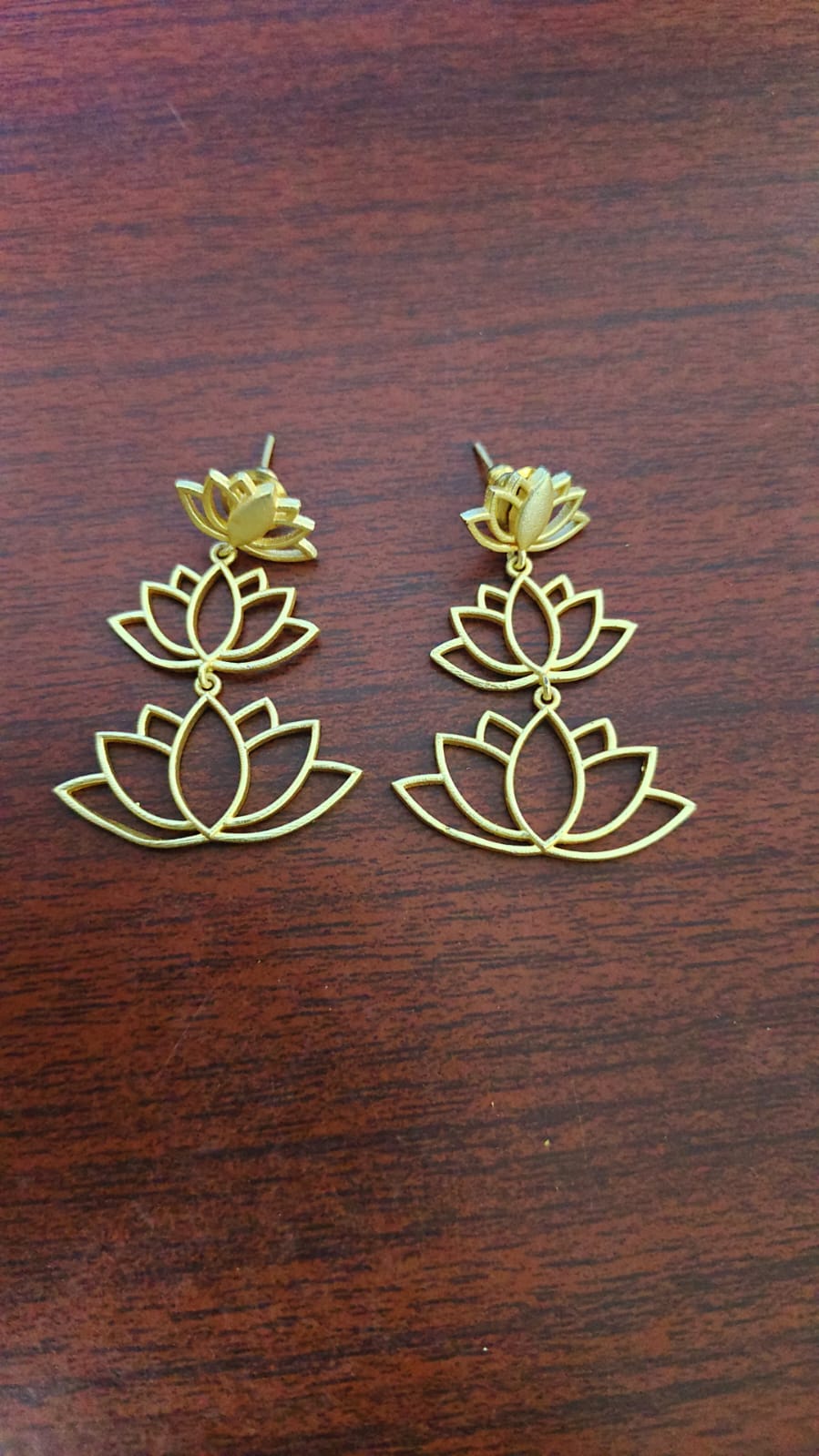 Golden Triple Lotus Earring - E116