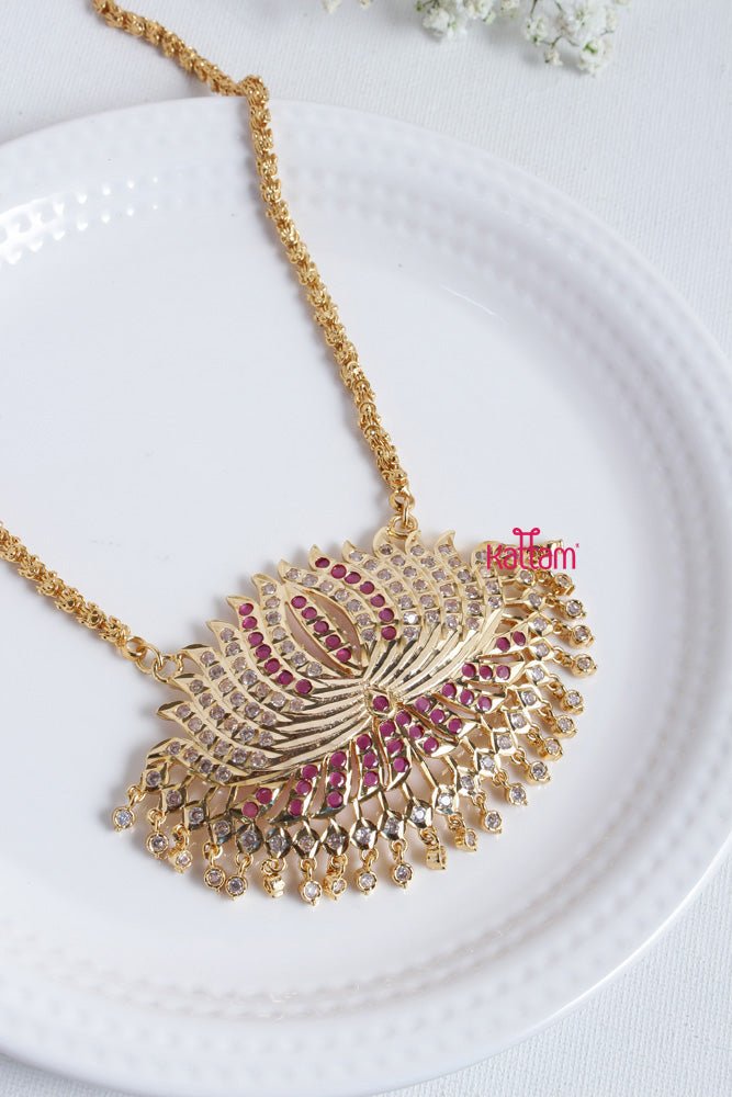 Goldtone Big Ruby White Lotus Gati Dollar Chain - N2330
