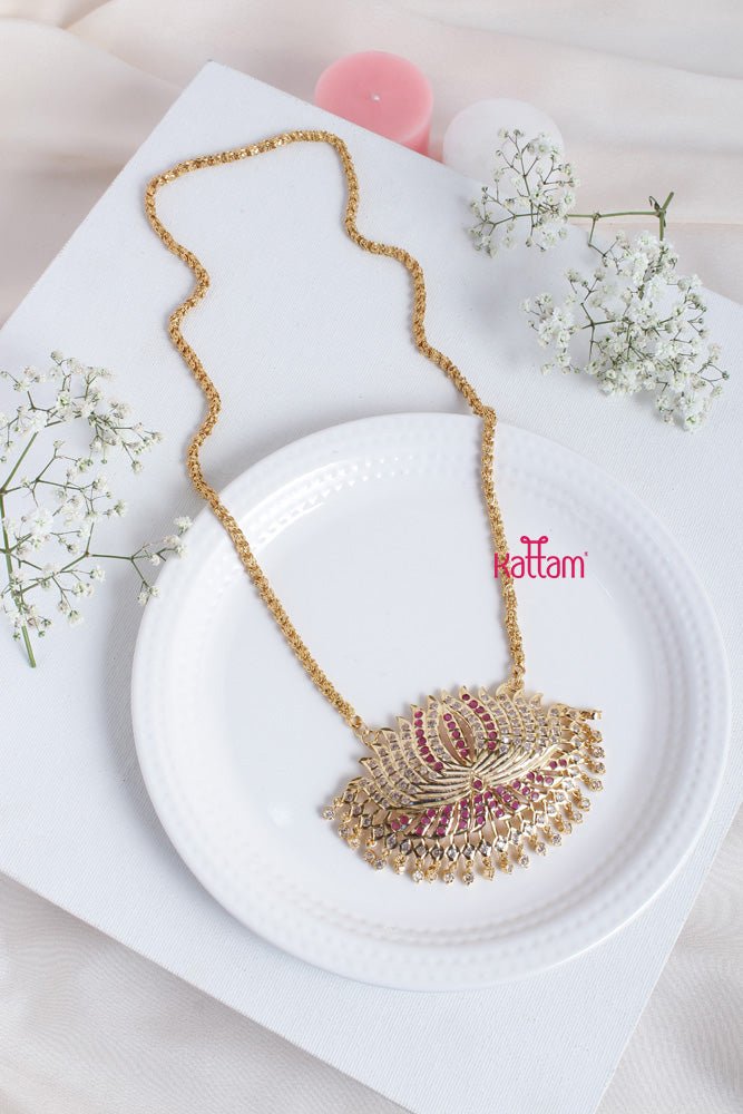Goldtone Big Ruby White Lotus Gati Dollar Chain - N2330