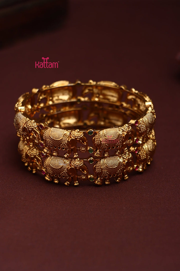 Goldtone Elephant Bangle - Rubygreen - B578 - V4