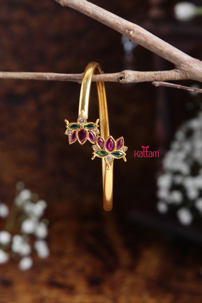 Goldtone Lotus Kada - B407