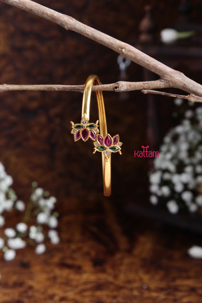 Goldtone Lotus Kada - B407