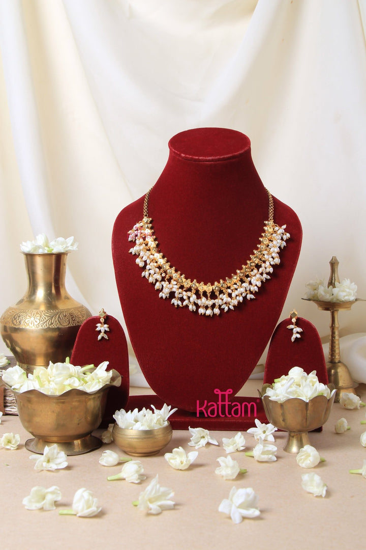 Goldtone Rice Pearl Guttapuslau Choker - N3065