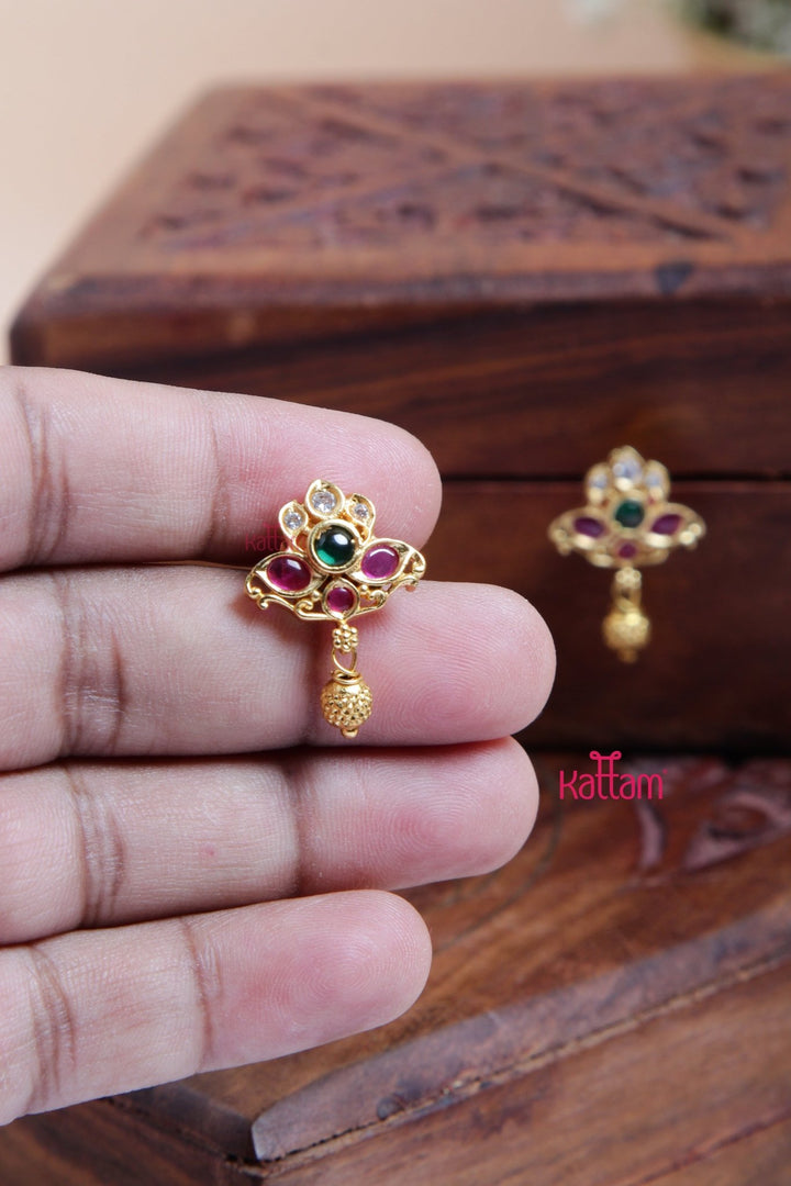 Goldtone Tiny Flower Drop Earring - E912
