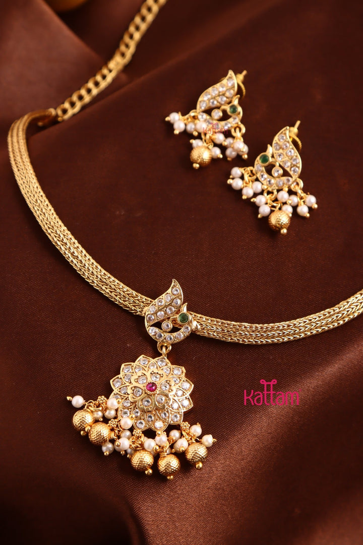 Goldtone White Peacock Flower Attigai Choker - N3423