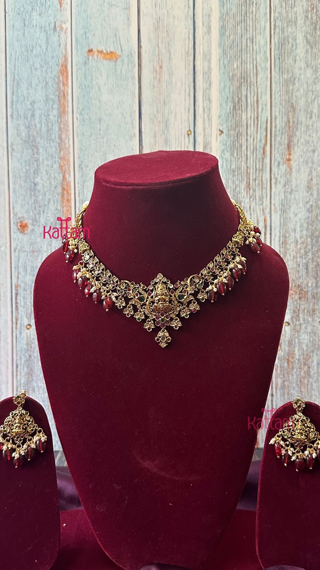 Goodess Peacock Short Necklace - Maroon - N2930