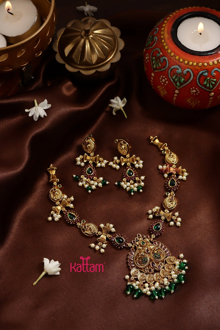 Green Beads Dollar Nakshi Coin Necklace - N3227