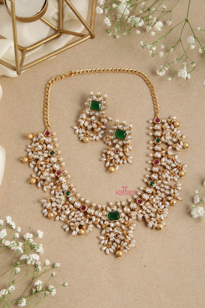 Green Flower Stone Rice Pearl Guttapusalu Choker - N2683