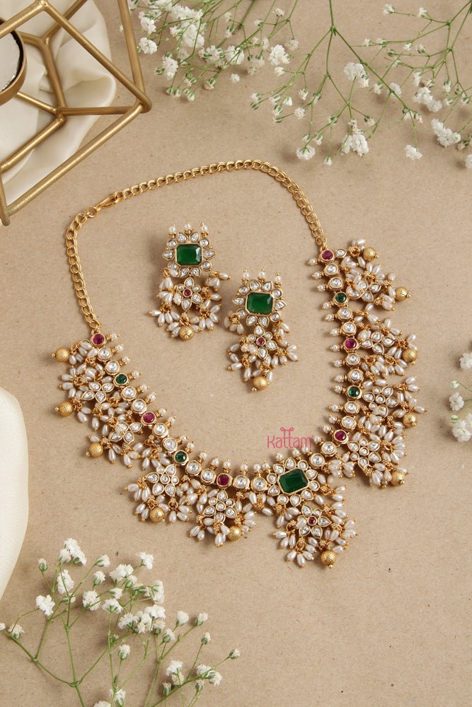 Green Flower Stone Rice Pearl Guttapusalu Choker - N2683