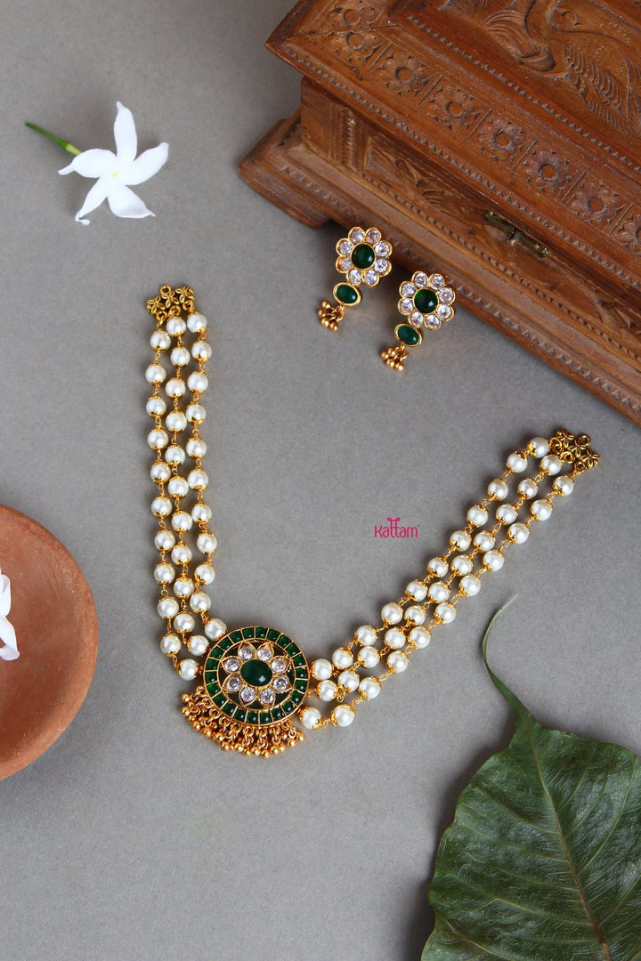 Green Kemp Pearl Choker - N840