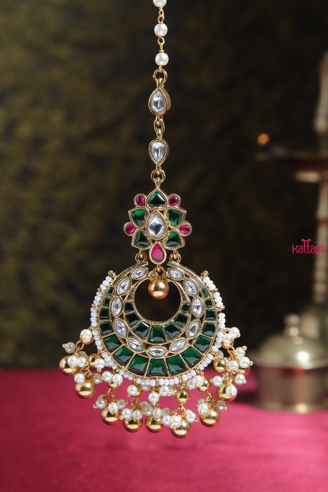 Green Kundan Pearls Maang Tikka - MT045