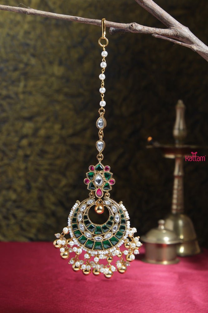 Green Kundan Pearls Maang Tikka - MT045