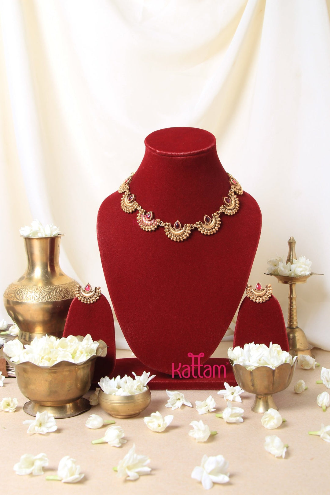 Halfmoon Ruby Choker - N3061