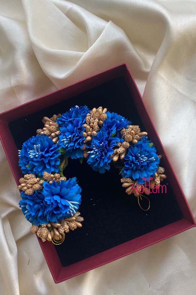 Handcrafted Hair Accessory - Design 21 - HA074