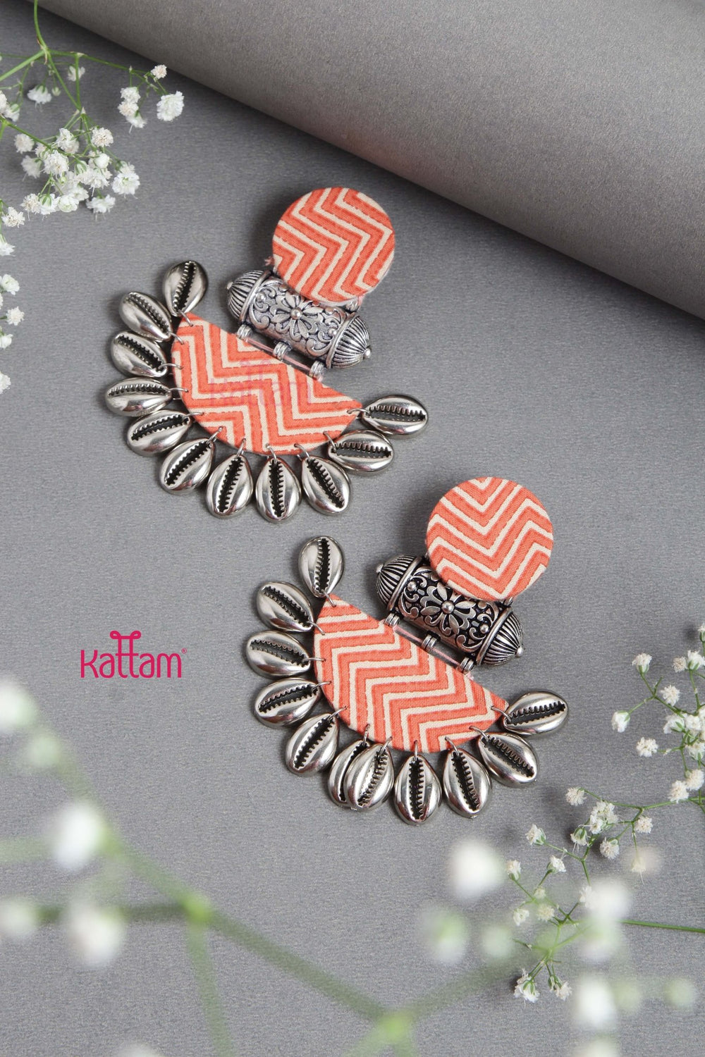 Handcrafted Light Weight Orange Bandhani Earring - E851