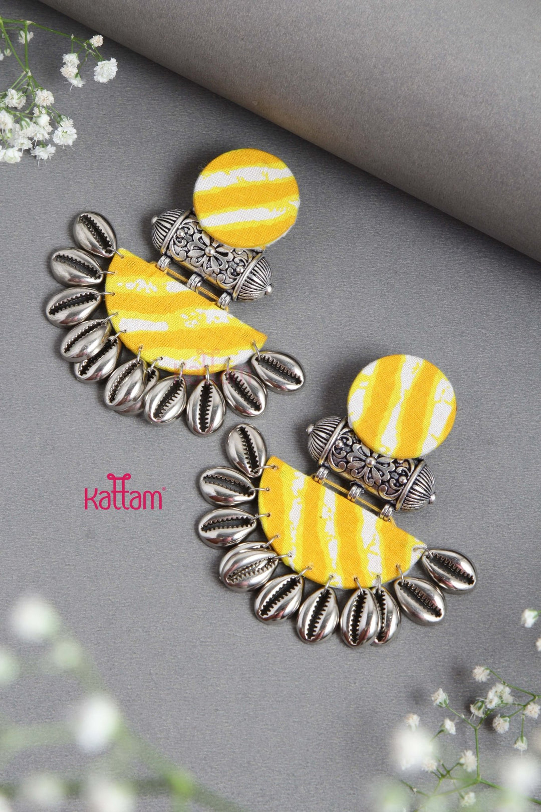 Handcrafted Light Weight Yellow Bandhani Earring - E852