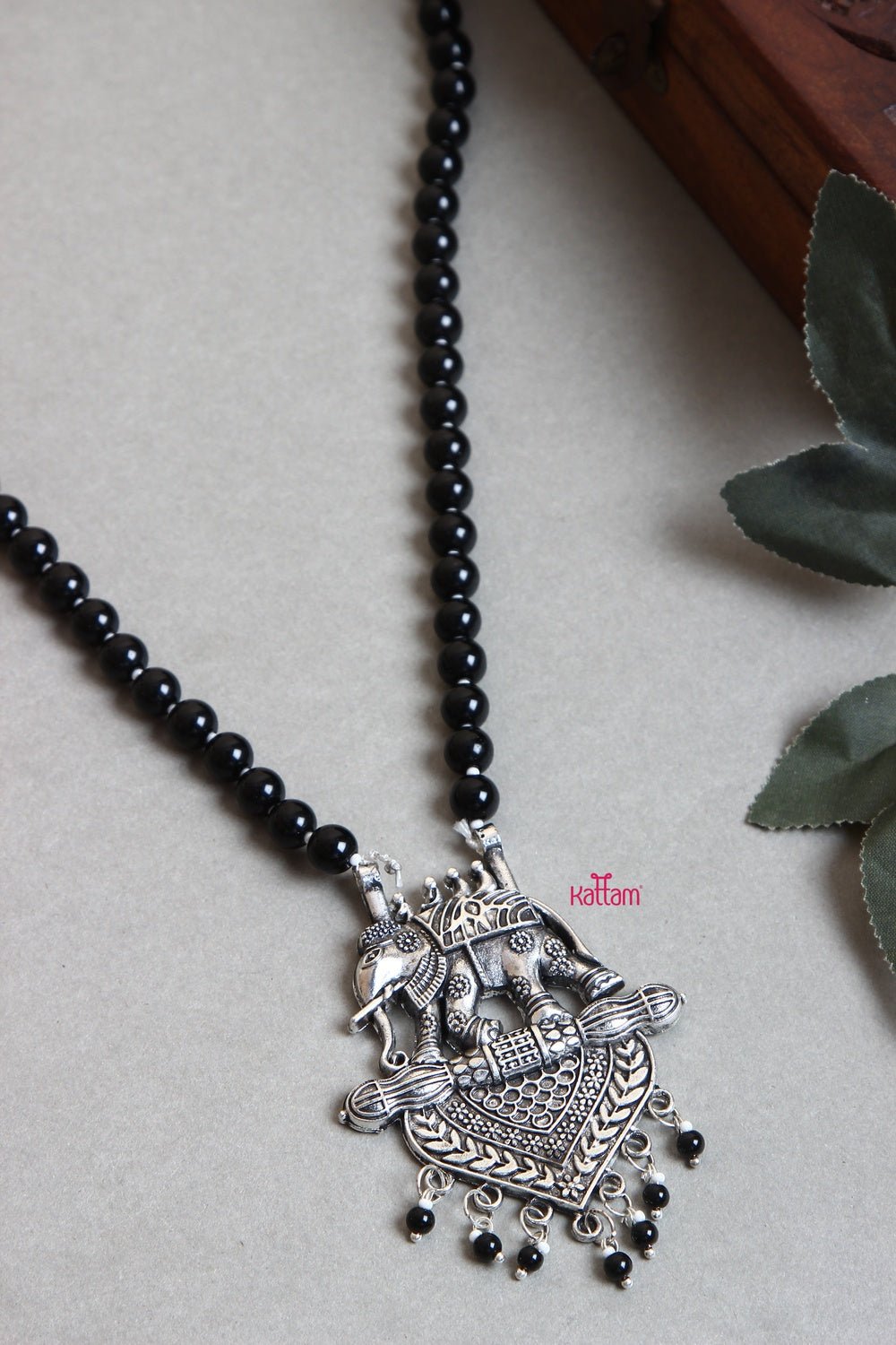 Handmade Black Beads Mala (No Earrings) - N905