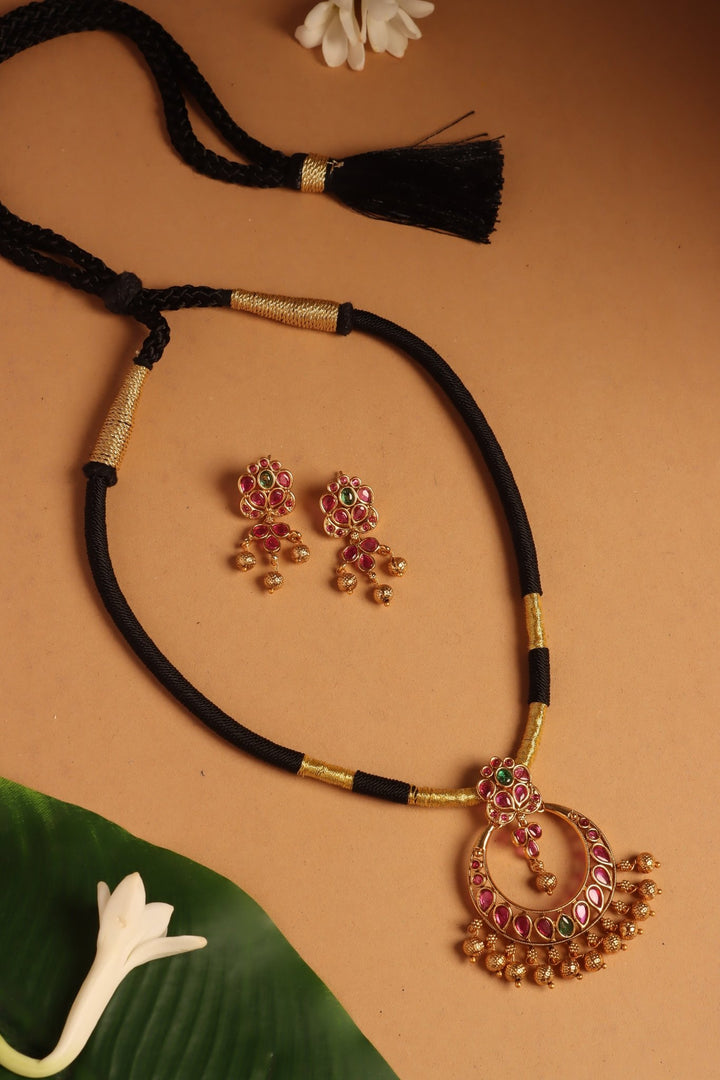 Handmade Chandbali Black Thread Choker - N4095