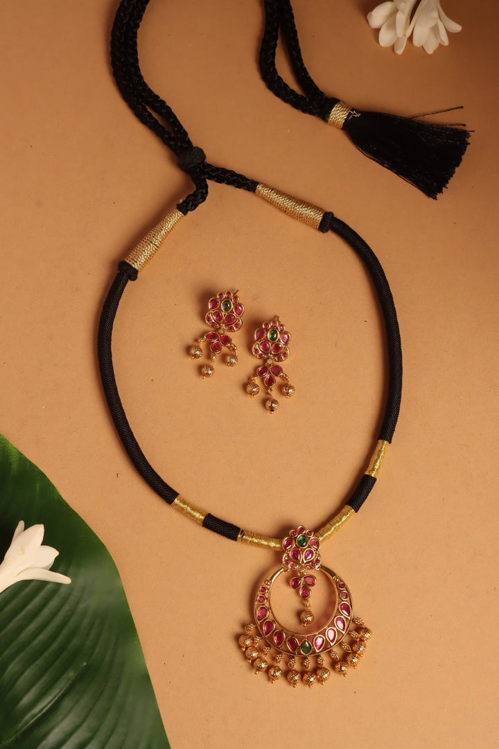 Handmade Chandbali Black Thread Choker - N4095