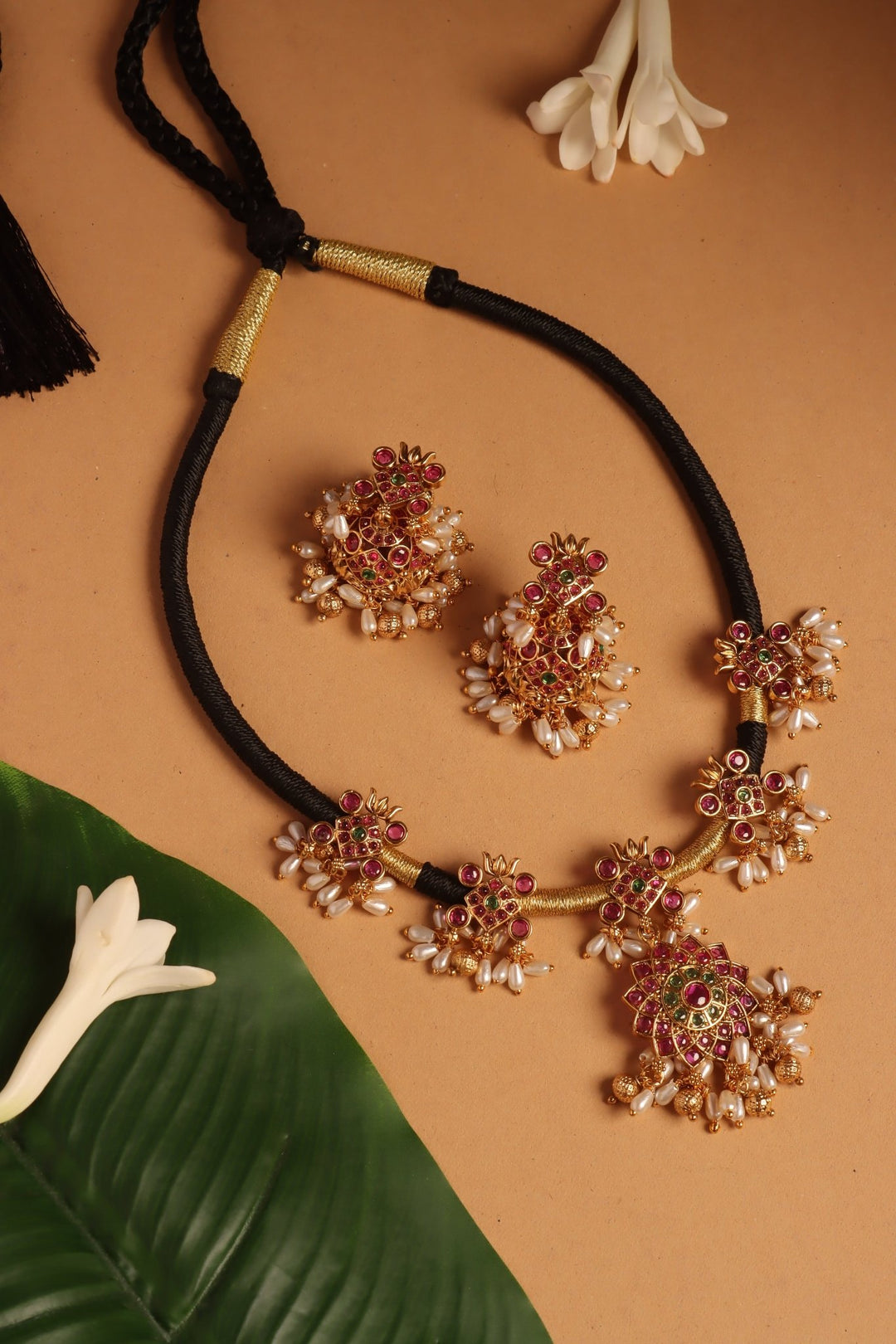 Handmade Flower Pearls Black Thread Choker - N4098
