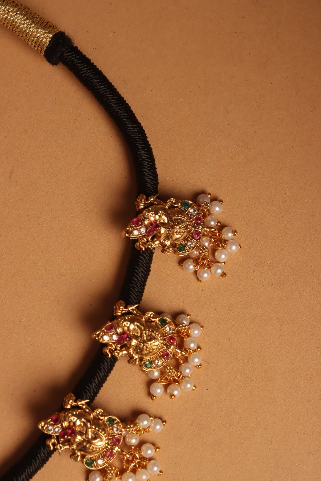 Handmade Ganesha Pendant Thread Choker - N4101