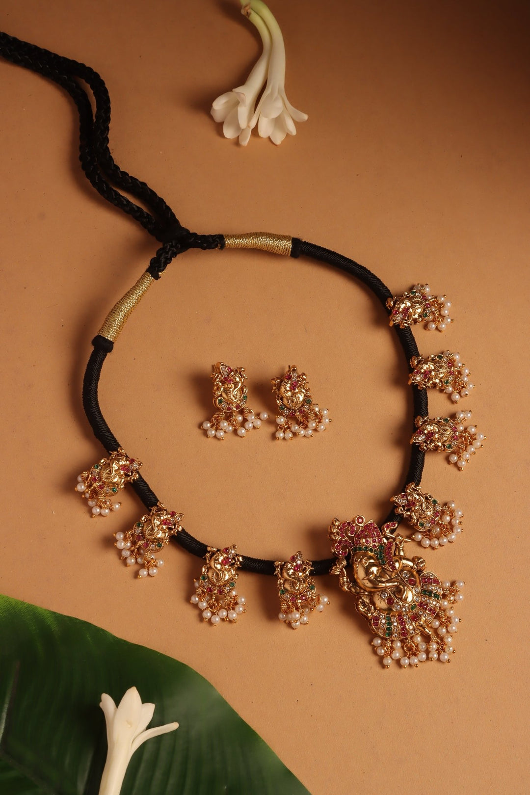 Handmade Ganesha Pendant Thread Choker - N4101