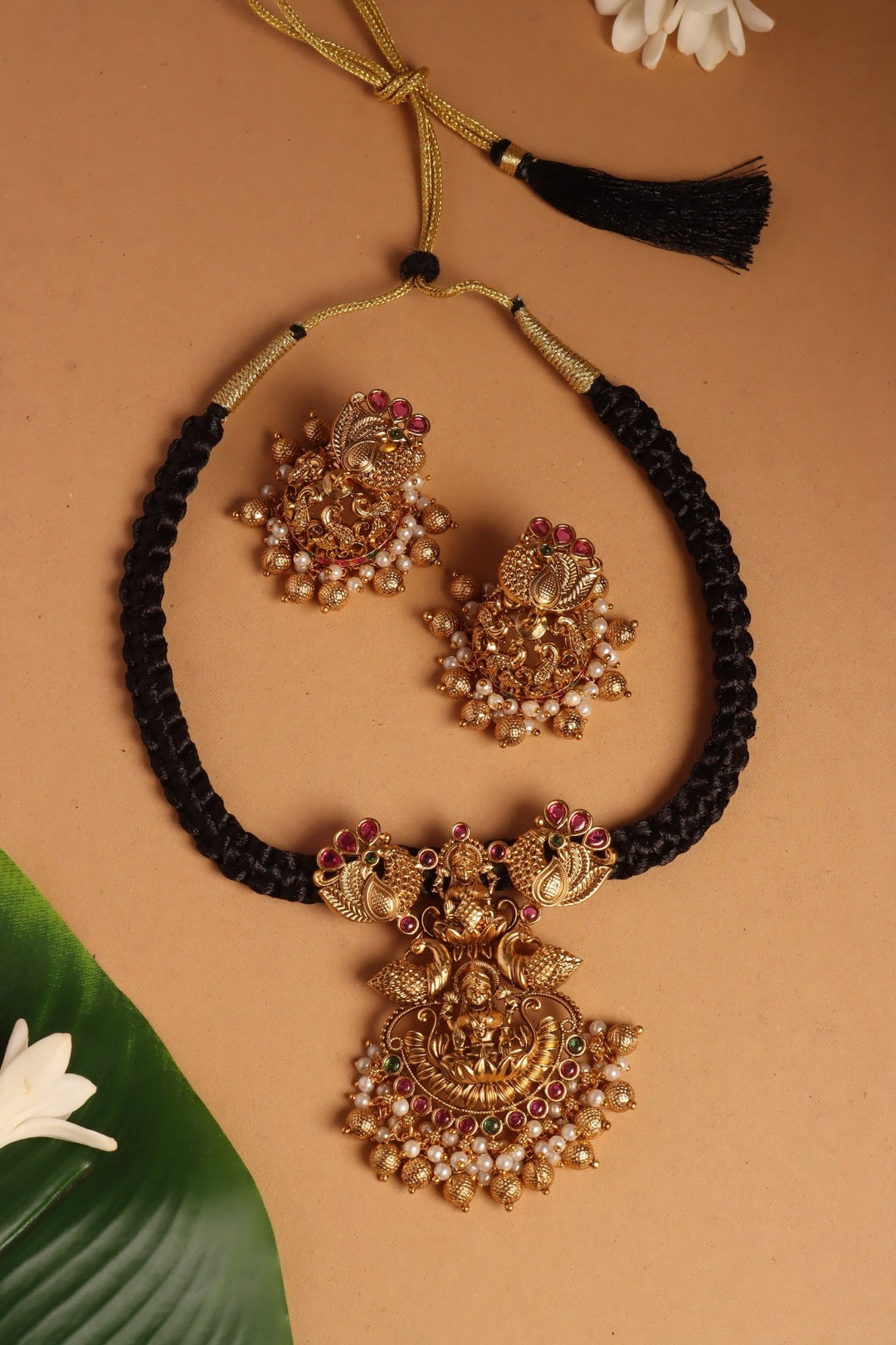 Handmade Lakshmi Pendant Black Thread Choker - N4096