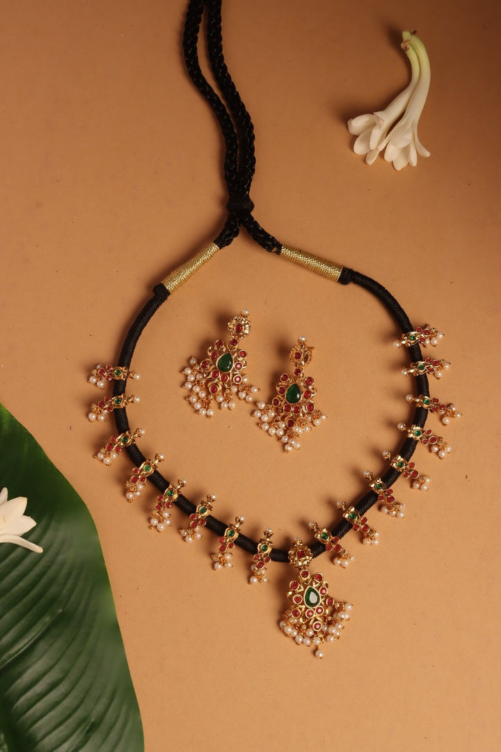 Handmade Motif Black Thread Choker - N4100