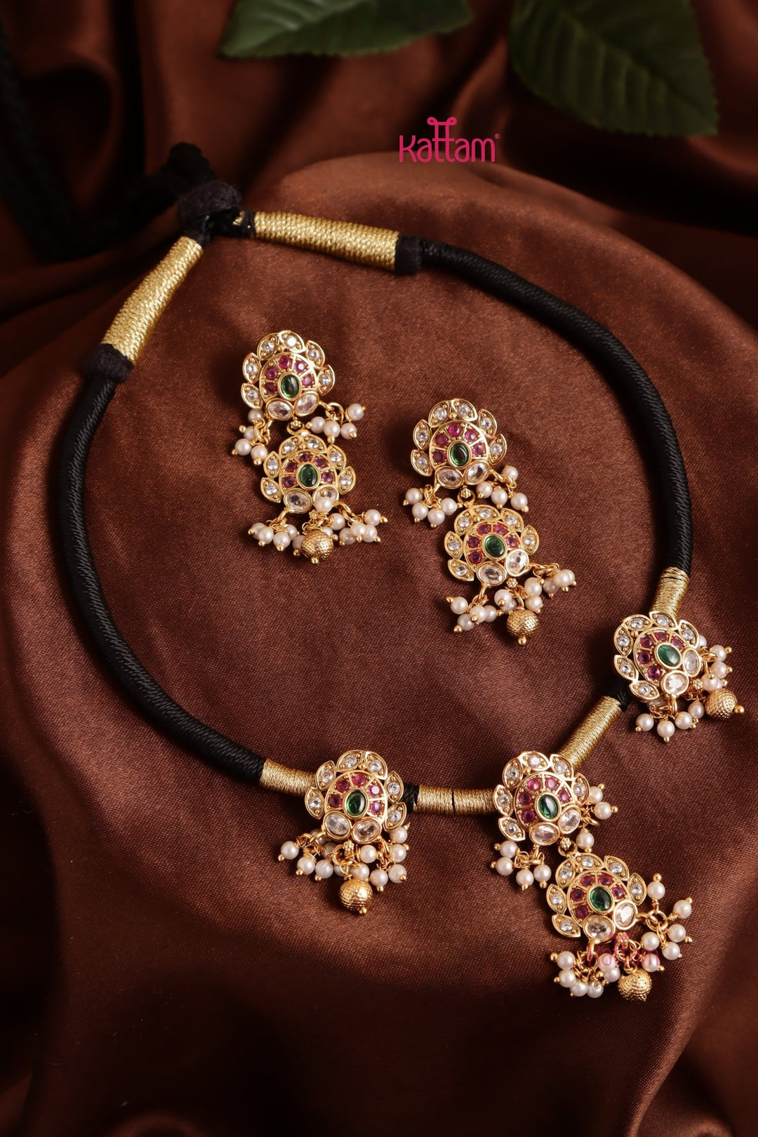 Handmade Motif Black Thread Choker - N3473