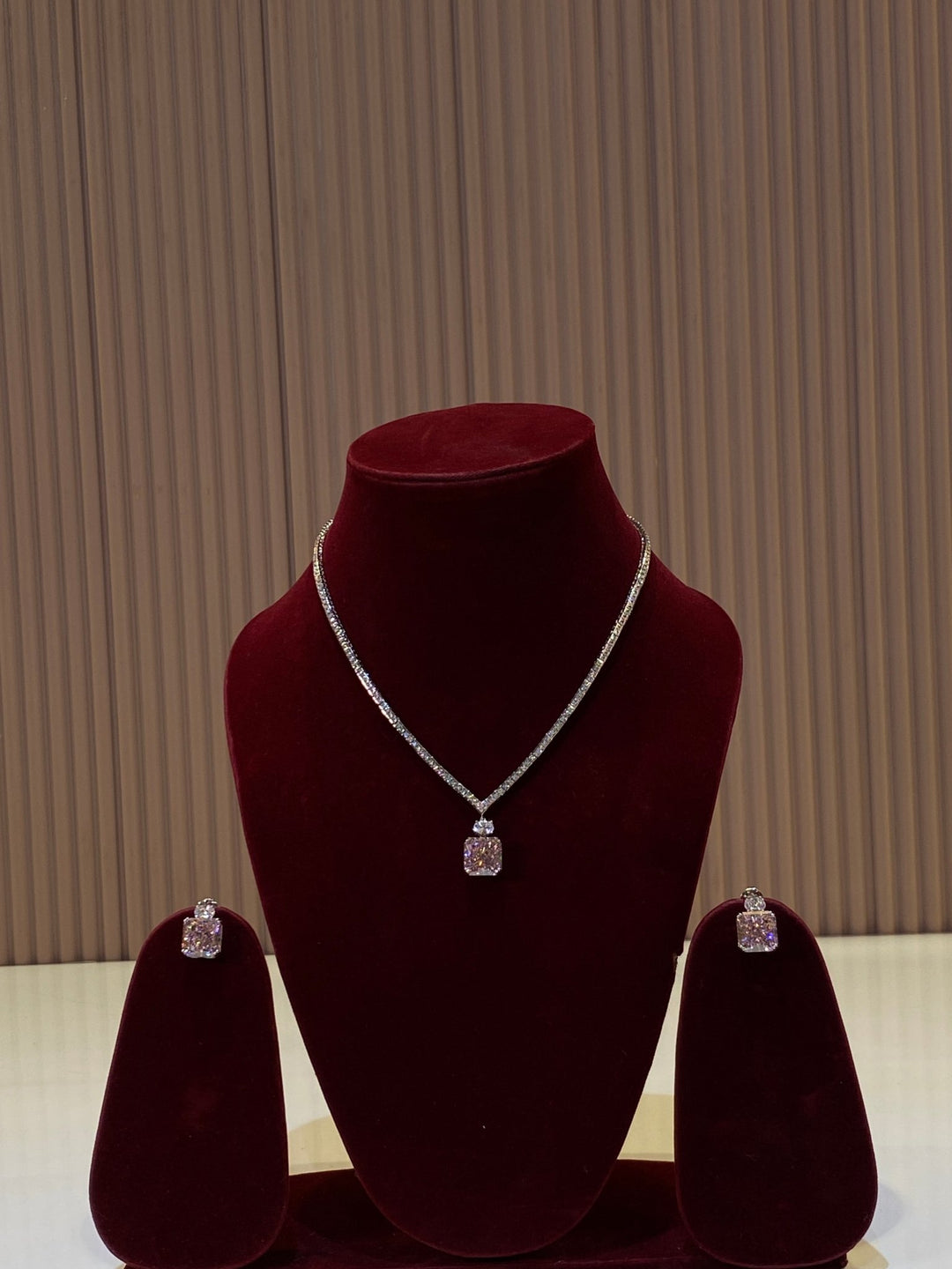 Helen - Pink Stone Chain - SPN47