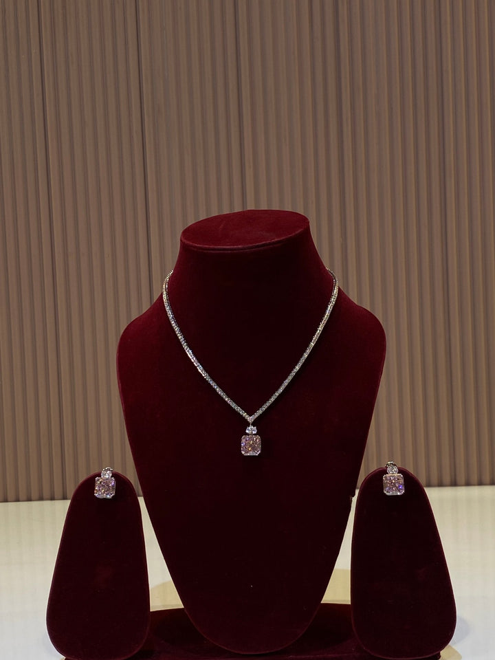 Helen - Pink Stone Chain - SPN47