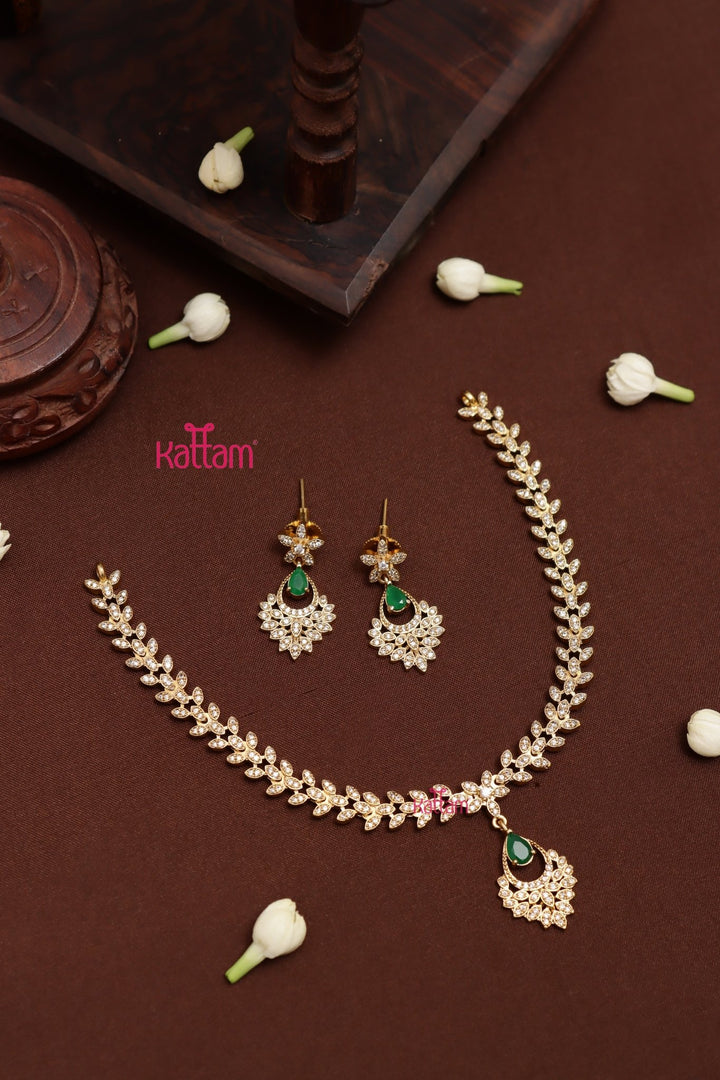 Ifa - Green Stone Choker - N5394