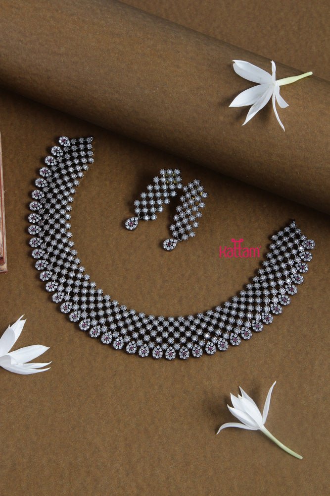 Intricated Designer Choker - N1899