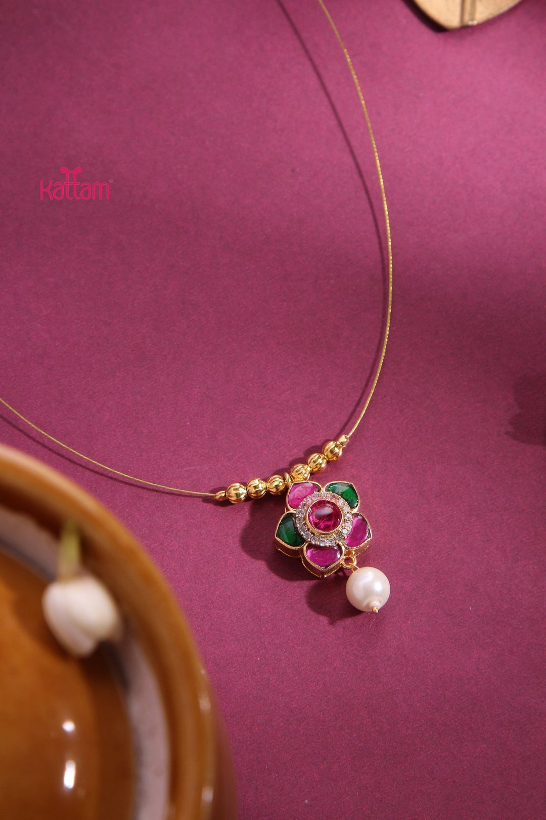 Invisible Kundan Flower Dollar Choker - Rubygreen - N3297
