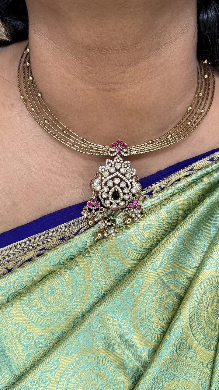 Ivaanya - Victorian Peacock Pendant Choker - N6164(G)