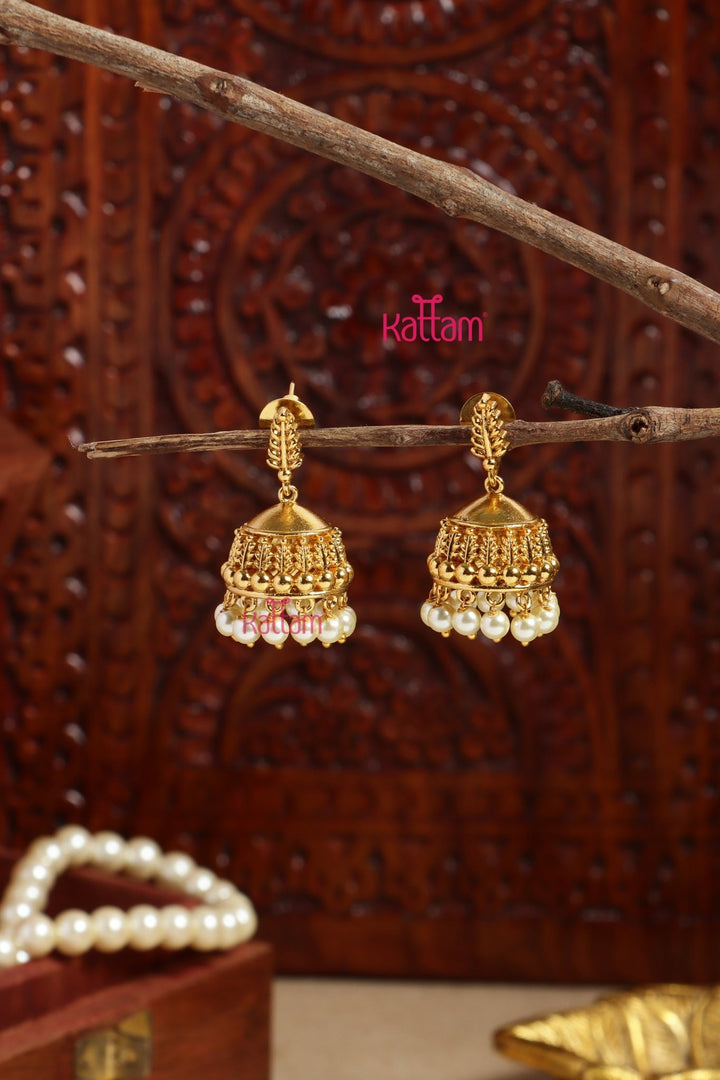 Janani Goldtone Pearl Jhumka - E1190