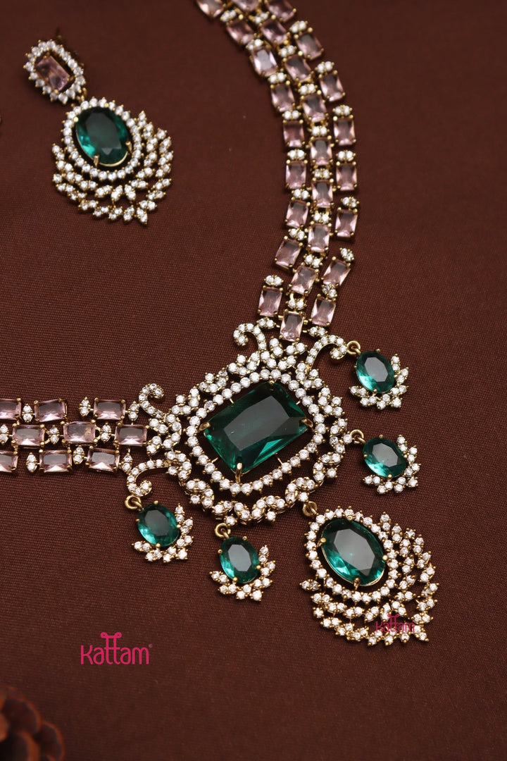 Janhvi - Victorian Layered stone Necklace - N5378