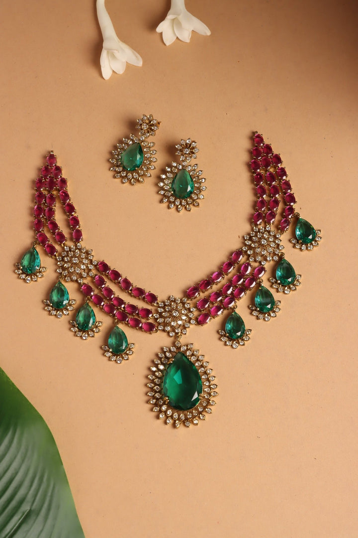 Juliet - Victorian Layer Teardrop Necklace - N6174