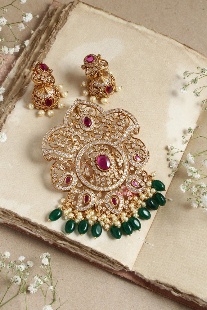 Jumbo Grand Stone Pendnat With Earrings ( No Earrings ) - P031