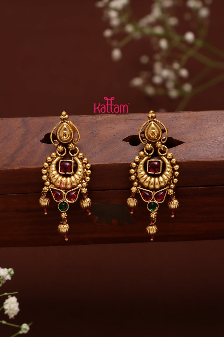 Kaariha - Statement Earring Design 12 - E1088