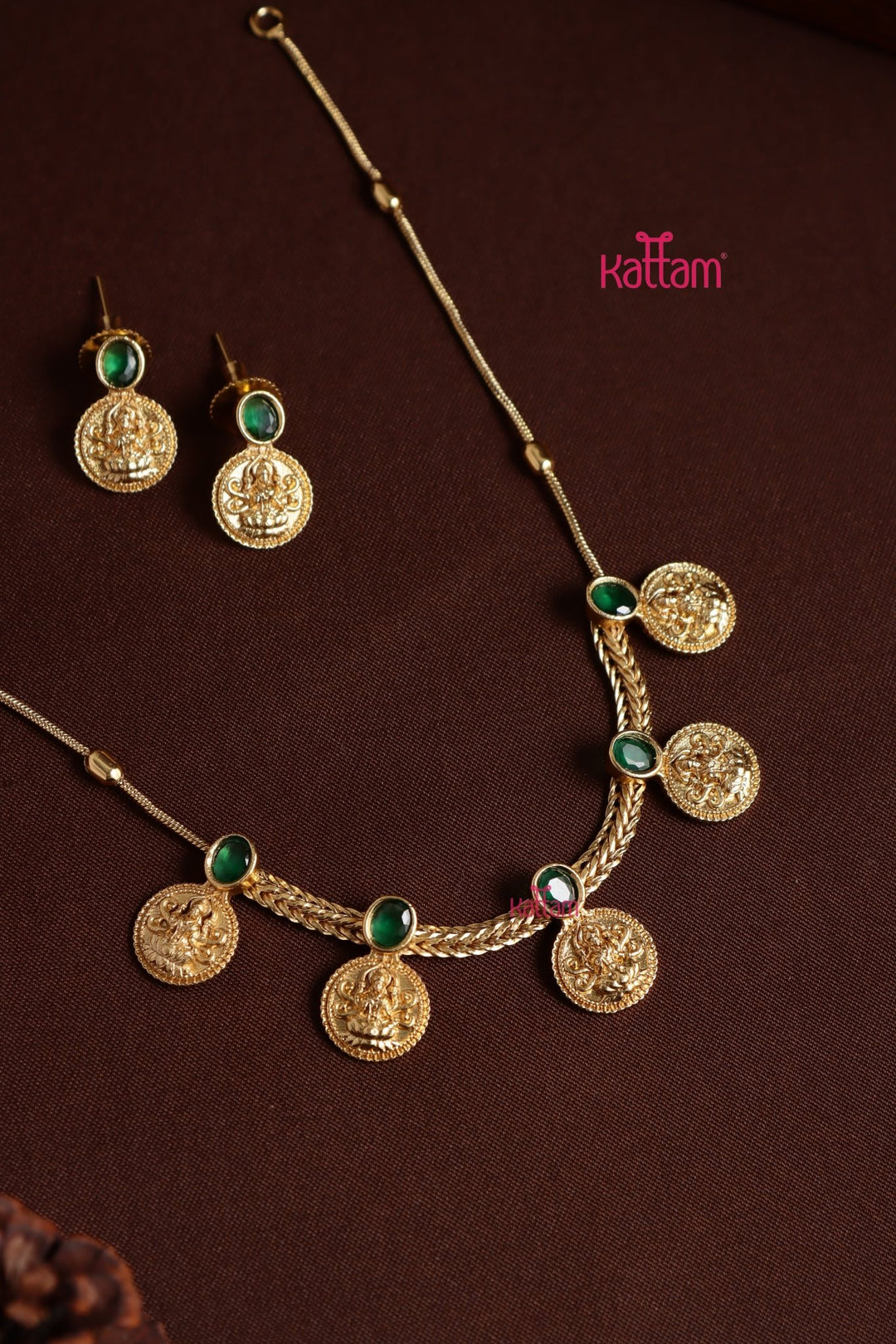 Kavinya - Coin Green Stone Choker - N4007