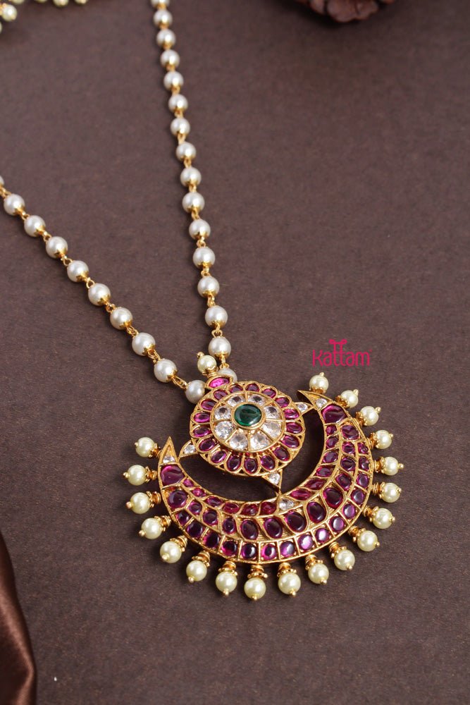 Kemp Chandbali Pearl Chain - N2182