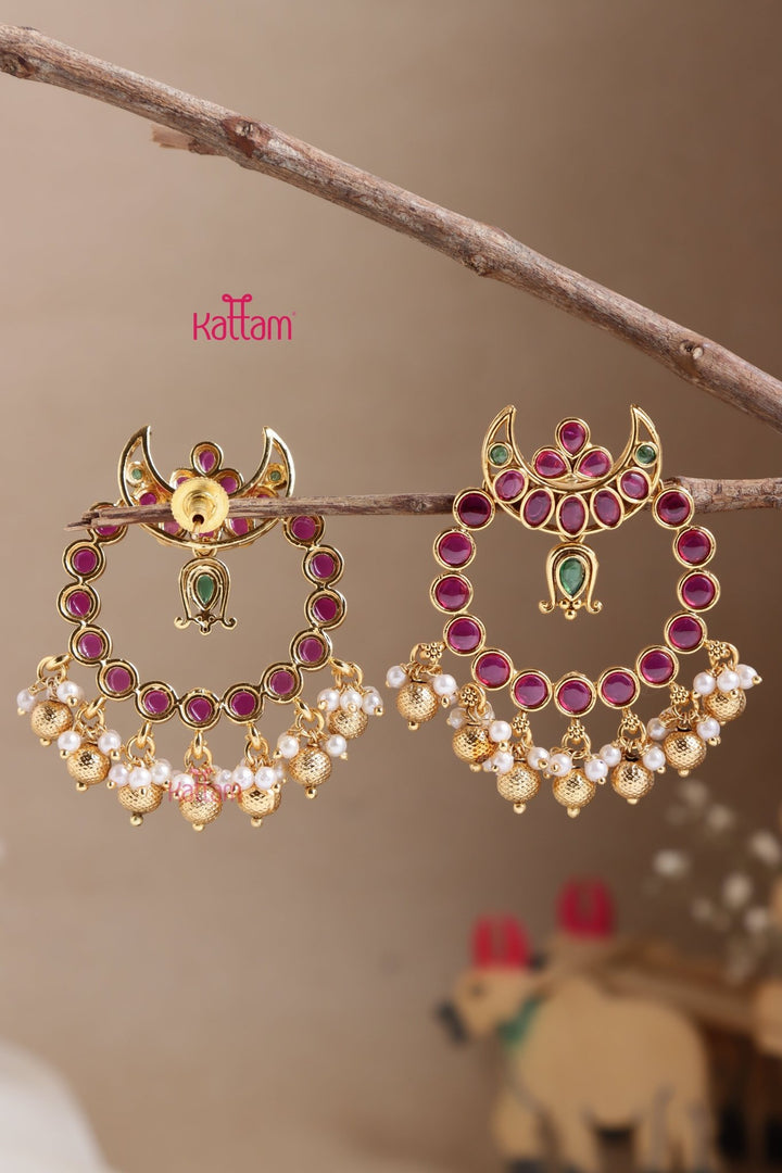 Kemp Halfmoon Earring - E1054