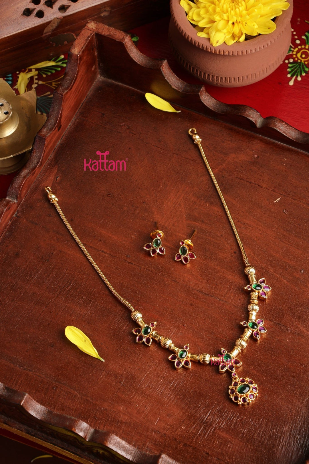 Kemp Leafy Stone Necklace - N3847